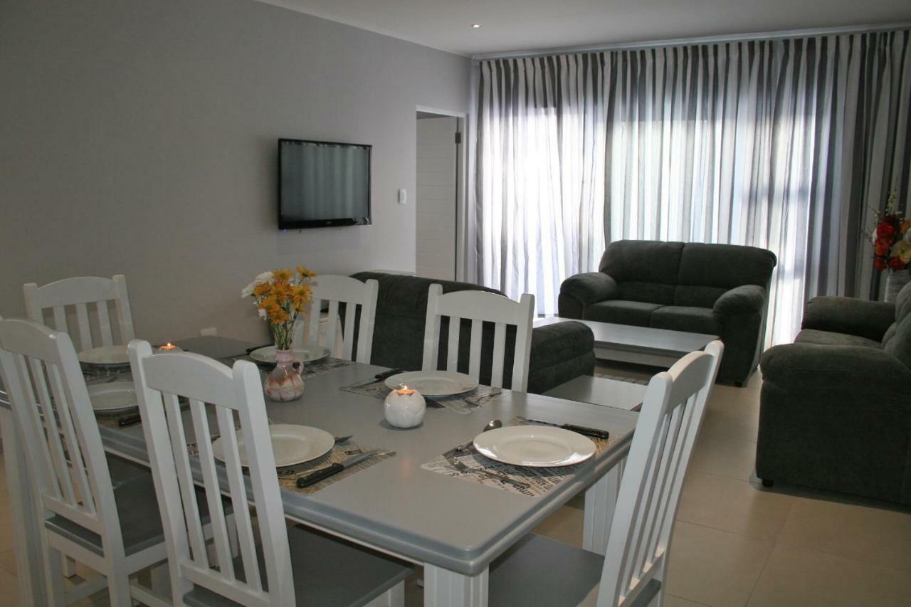 Myoli Holiday Apartments Sedgefield Extérieur photo